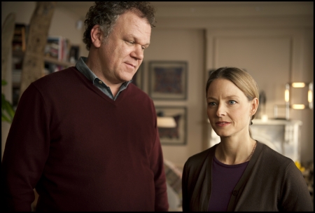 John C. Reilly ja Jodie Foster vieraanvaraisina