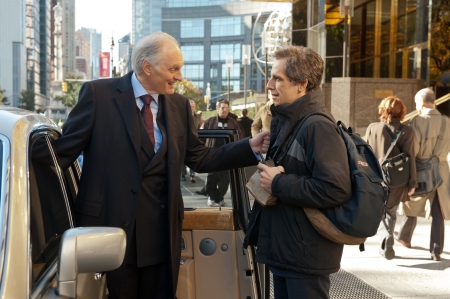 Yläkerran herra (Alan Alda) ja alakerran juoksupoika (Ben Stiller)